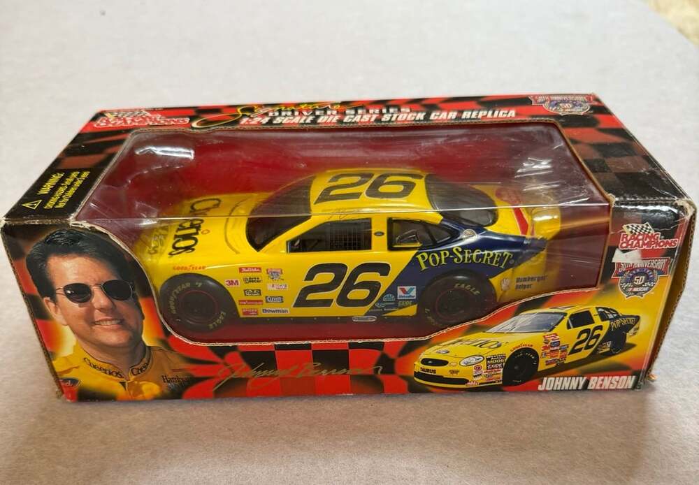 Racing Champions Johnny Benson #26 Pop Secret 1:24 NASCAR Diecast 1998 NIB